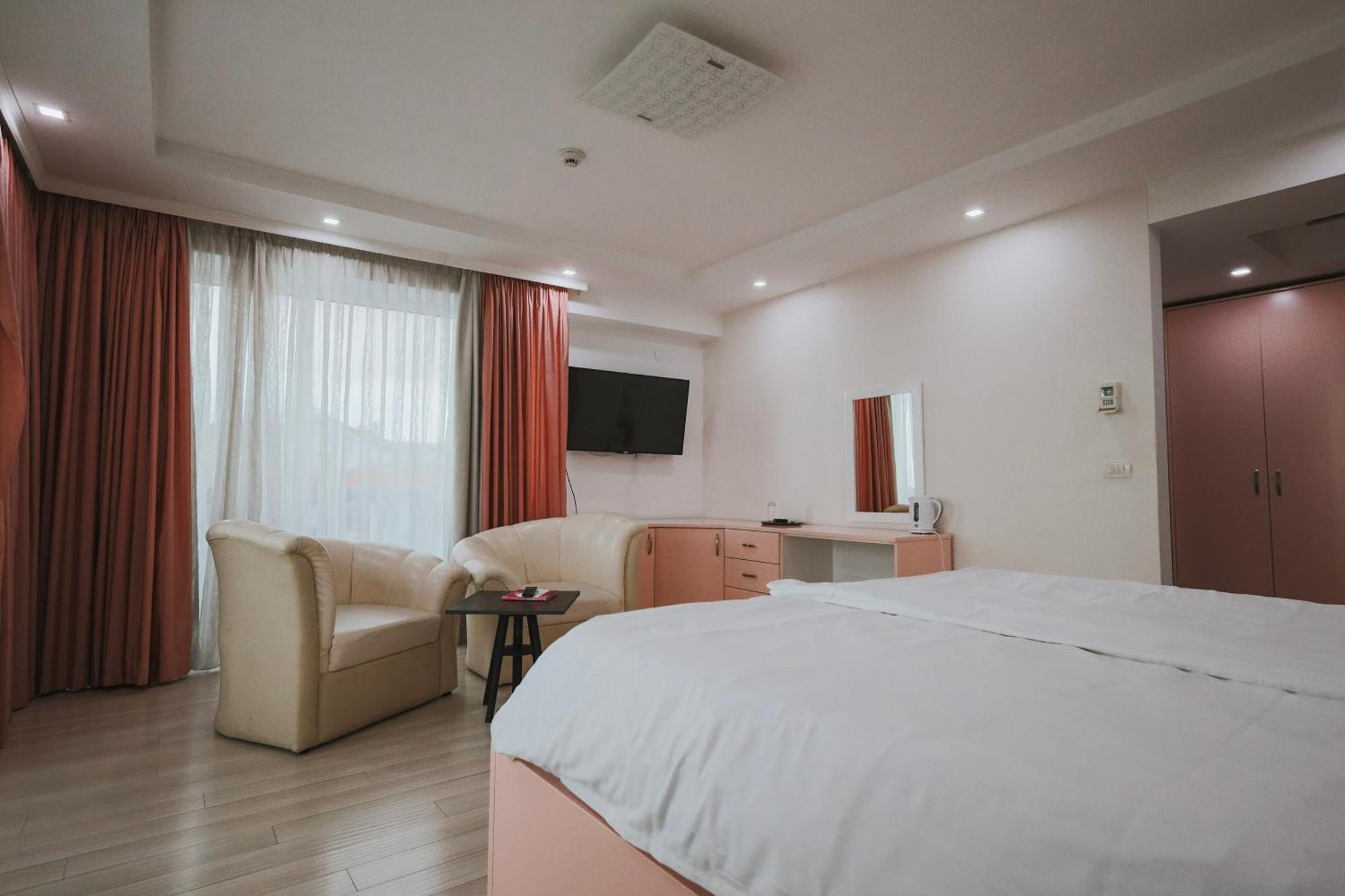 Mr.I Boutique Hotel & Bar Ohrid Exterior foto